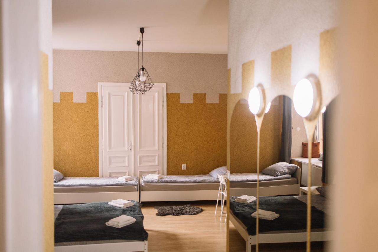 West13 Guest Rooms Krakow Exterior photo
