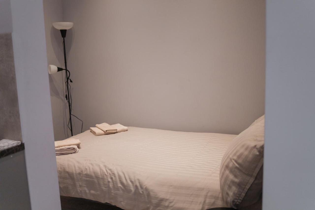 West13 Guest Rooms Krakow Exterior photo